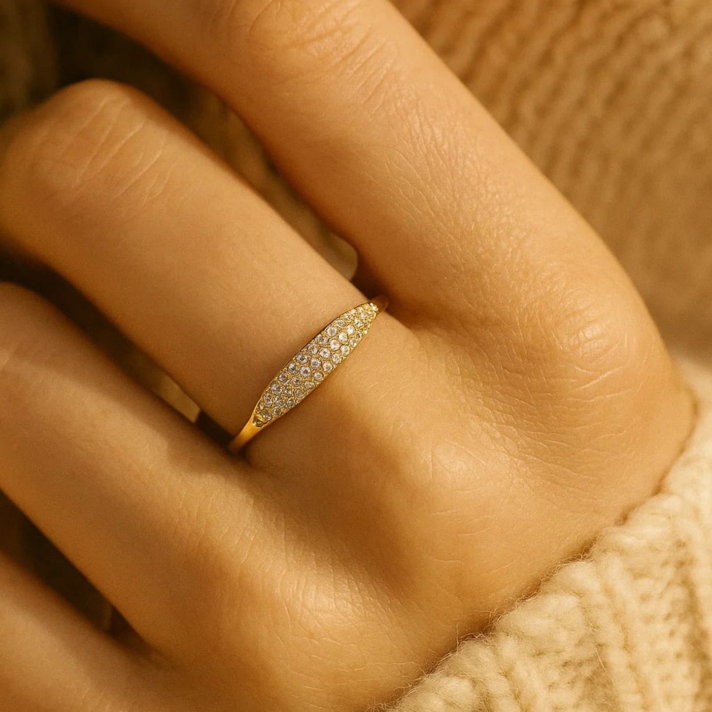 Elegant Gold Band With Round Pavé Diamonds - Minimalist Statement Ring For Women