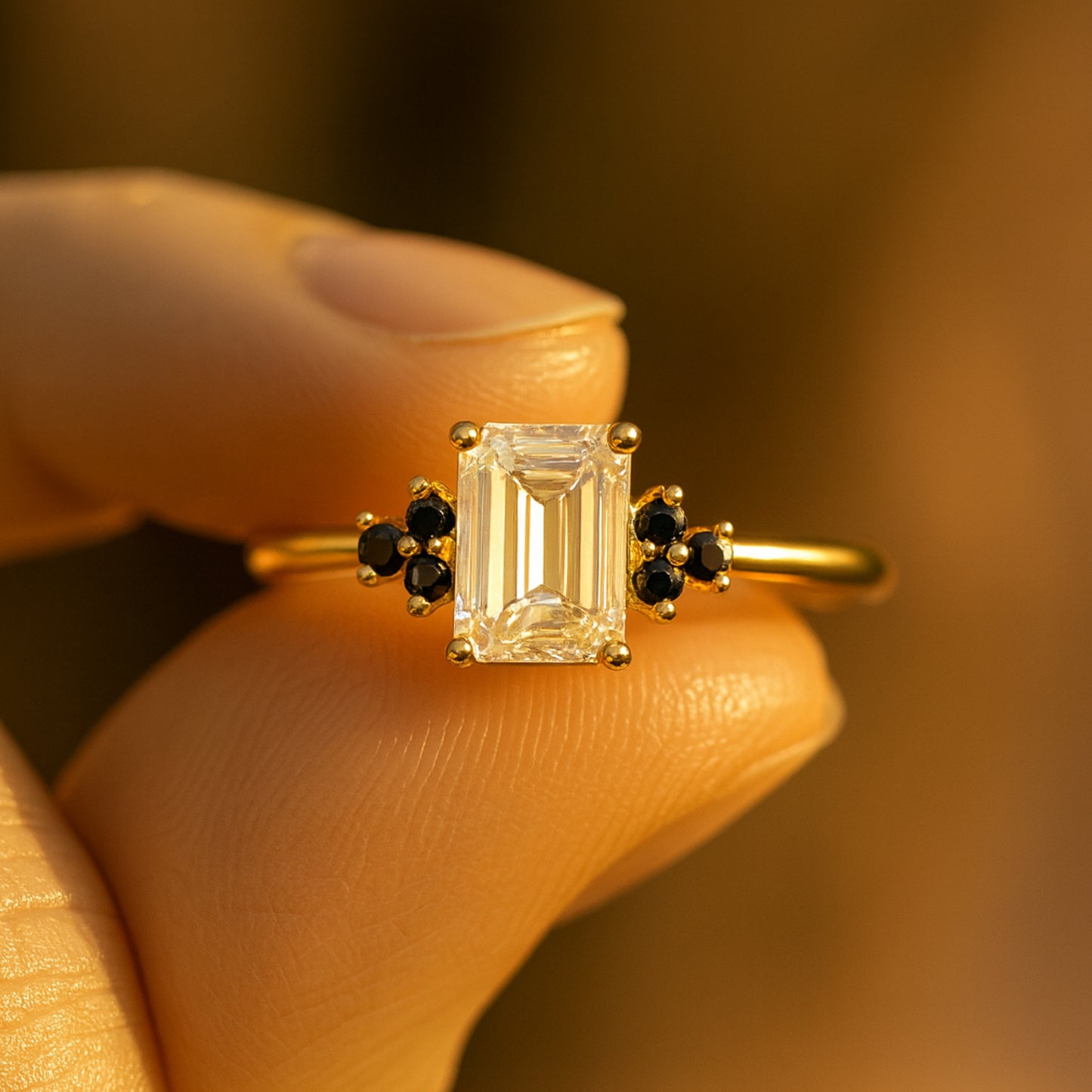 14K Yellow Gold Vintage Wedding Band Emerald Rings