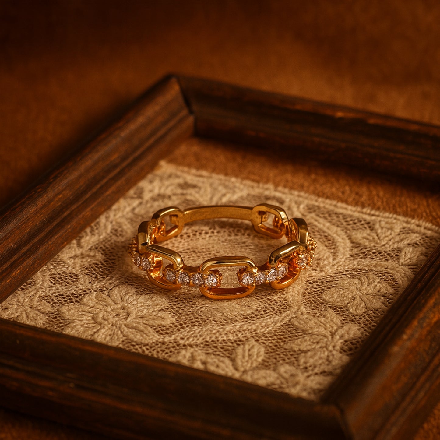 Luxury gold chain link ring with sparkling diamond accents