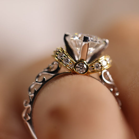 August Birthstone Floral Ring, Two-Tone Moissanite 14K Gold Engagement Fine Jewelry With Romantic Design