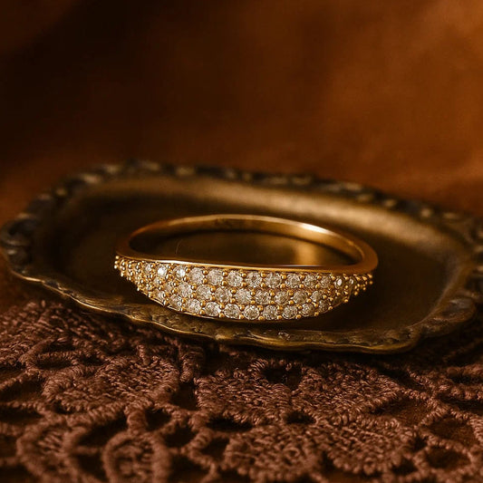 Round Cut Pavé Diamond Ring Close-Up - Premium Quality Sparkle By Diiro