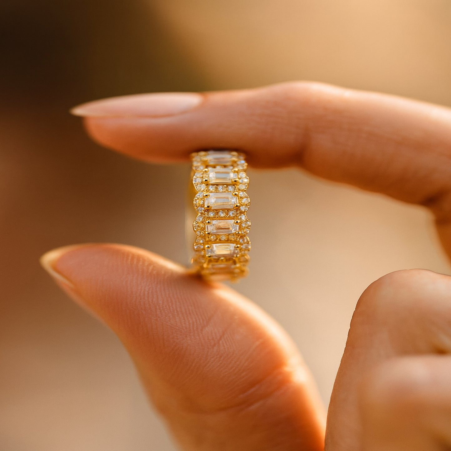 Eternal Elegance Baguette Diamond Band Premium Gold - Luxury Wedding Ring