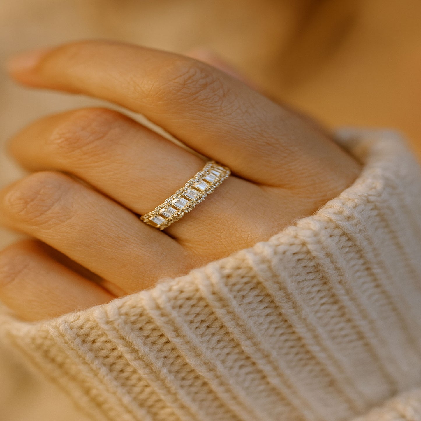 Eternal Elegance Baguette Diamond Band Premium Gold - Luxury Wedding Ring