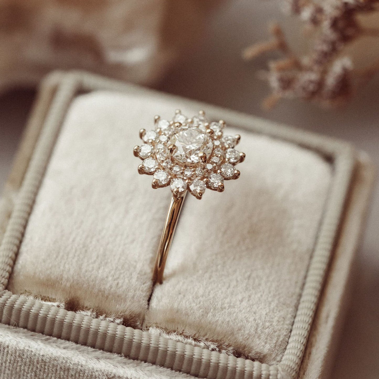 Wedding and Rings Vintage Moissanite Halo Engagement Ring for Women vintage wedding jewelry