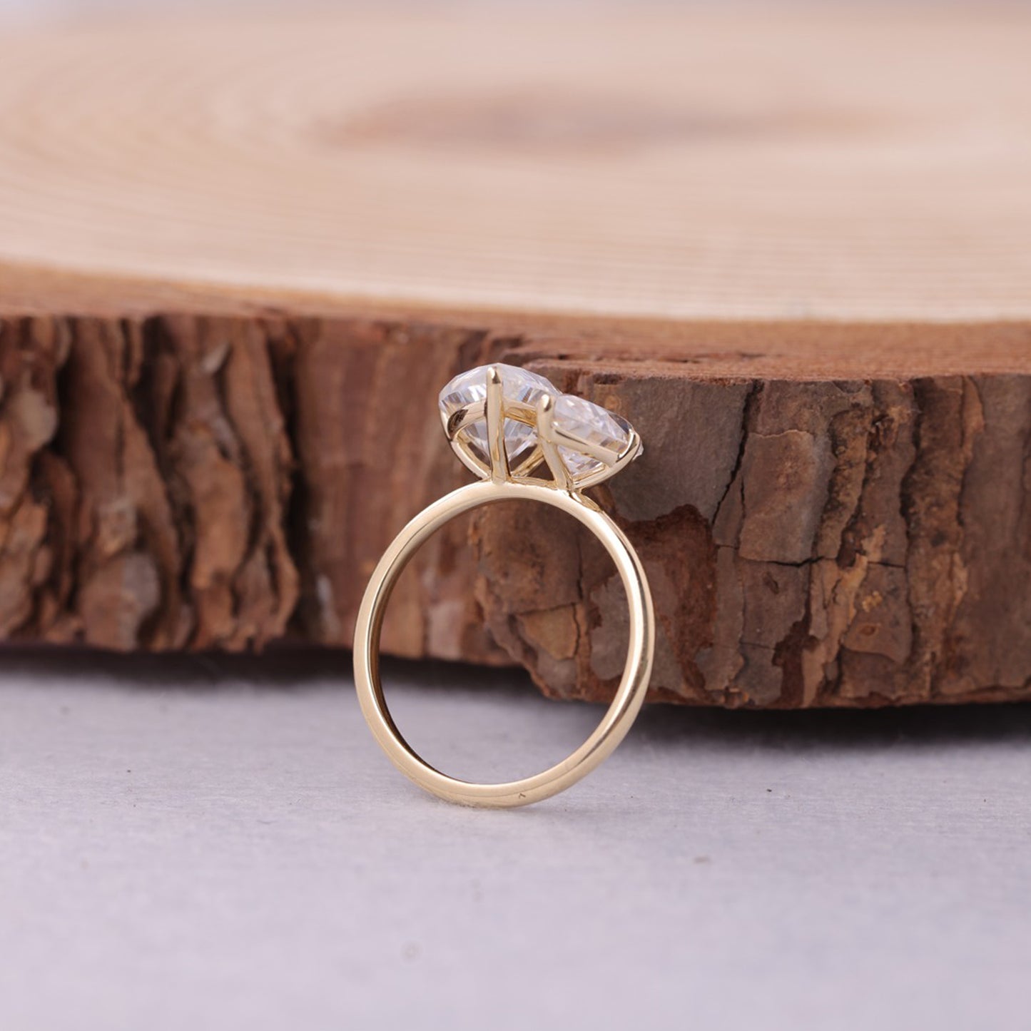 Best Valentine’s Day jewelry gifts for her, Toi et Moi diamond ring meaning, Romantic rings for girlfriend 2025, Pear and marquise cut diamond rings USA, Where to buy Valentine’s Day rings online USA