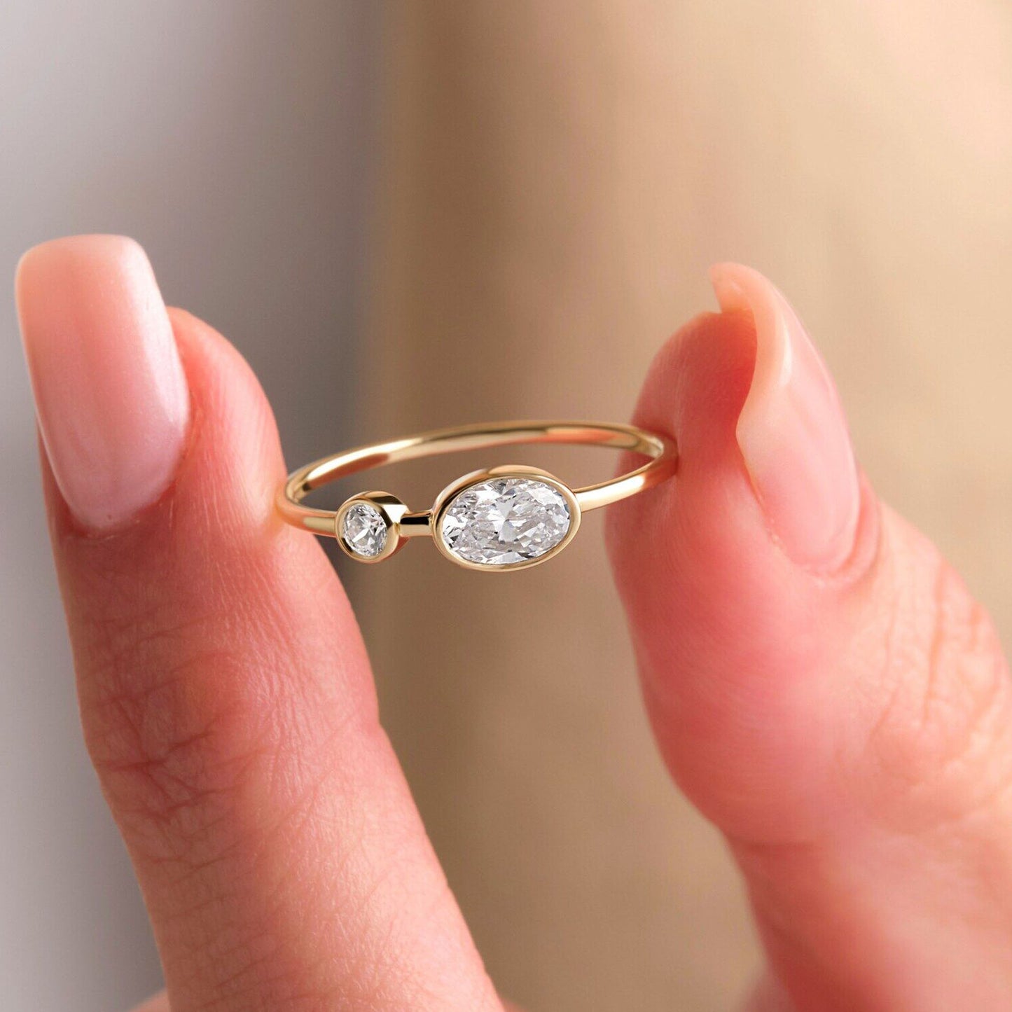 Female Engagement Rings Dainty Oval & Round Moissanite Diamond Ring