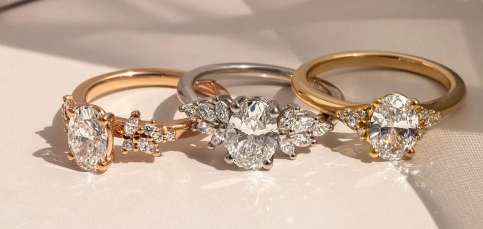Side Stone Engagement Rings