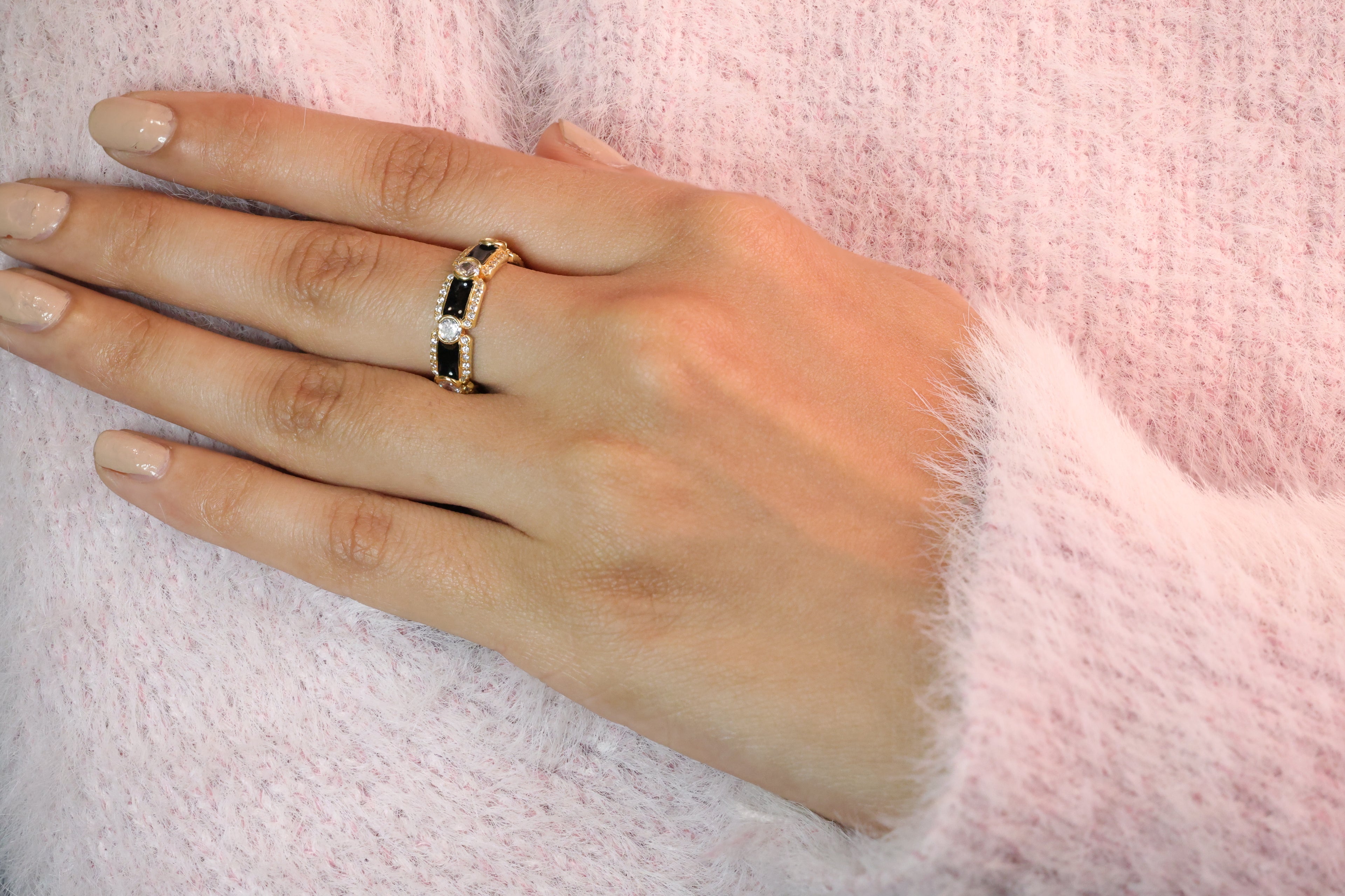 Black Enamel Panels Vintage Enamel Diamond Band Yellow Gold Jewelry.
