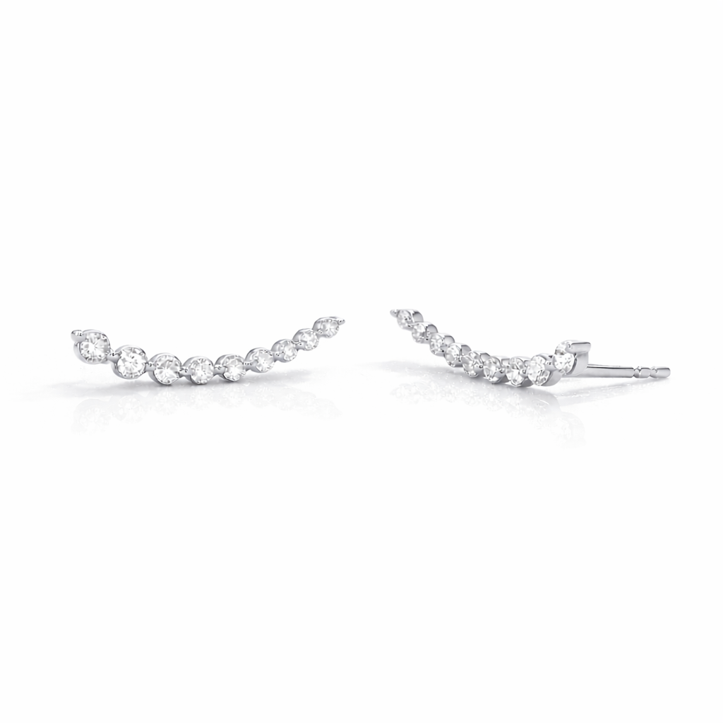 Diamond Ear Crawler Earrings In Yellow Gold With Round Cut Stones
