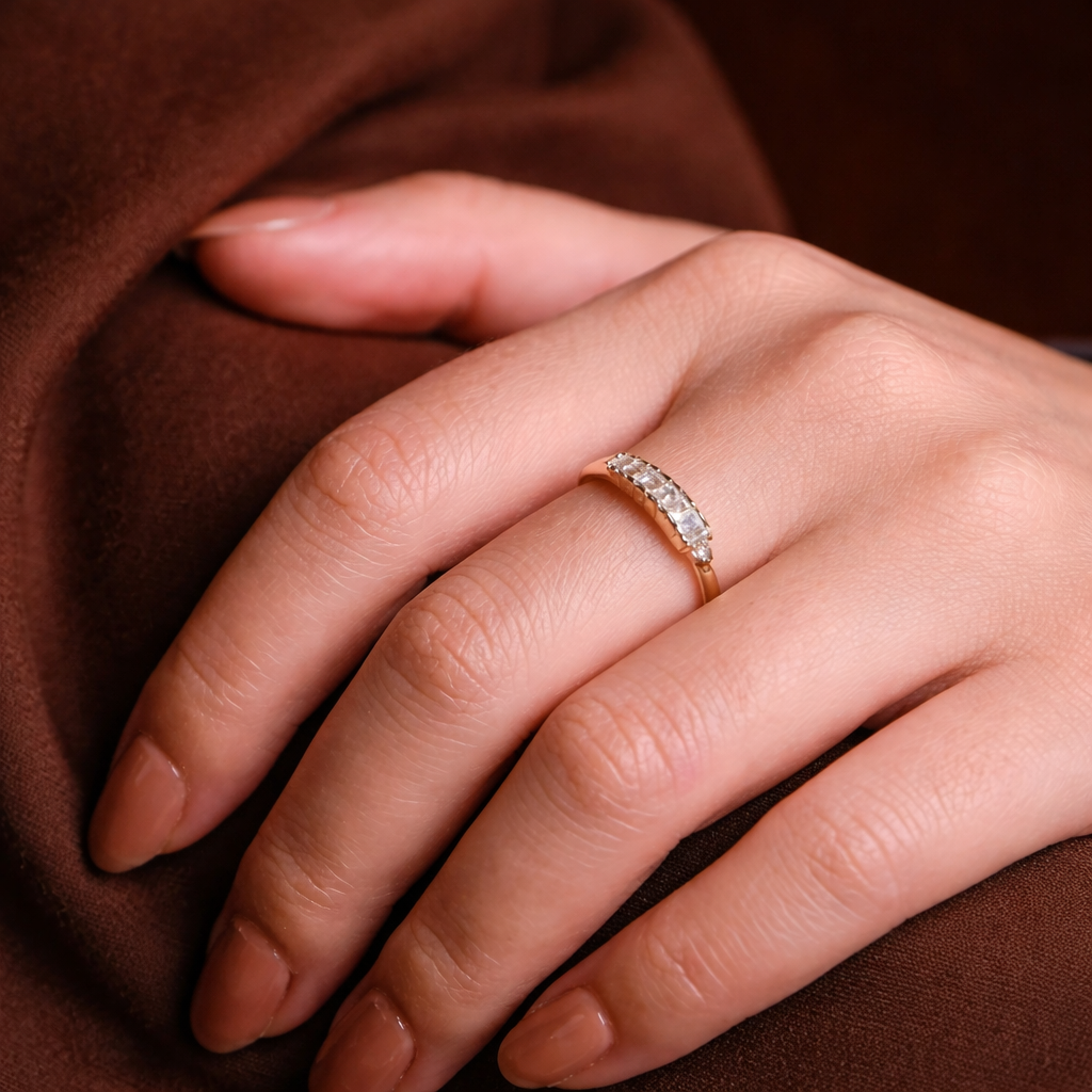 Lab Grown Diamond Round And Baguette Wedding Band
