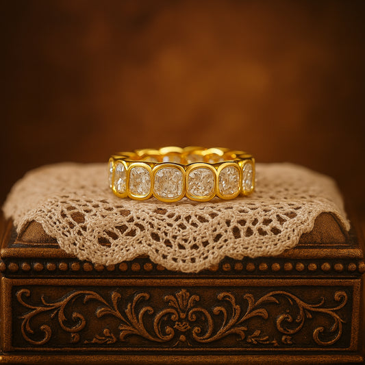 Cushion Cut Moissanite Gold Ring – Elegant 18K Gold Eternity Band