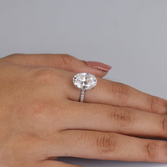 Oval Moissanite Ring, 1ct Halo Setting Gold Engagement Fine Jewelry With Elegance
