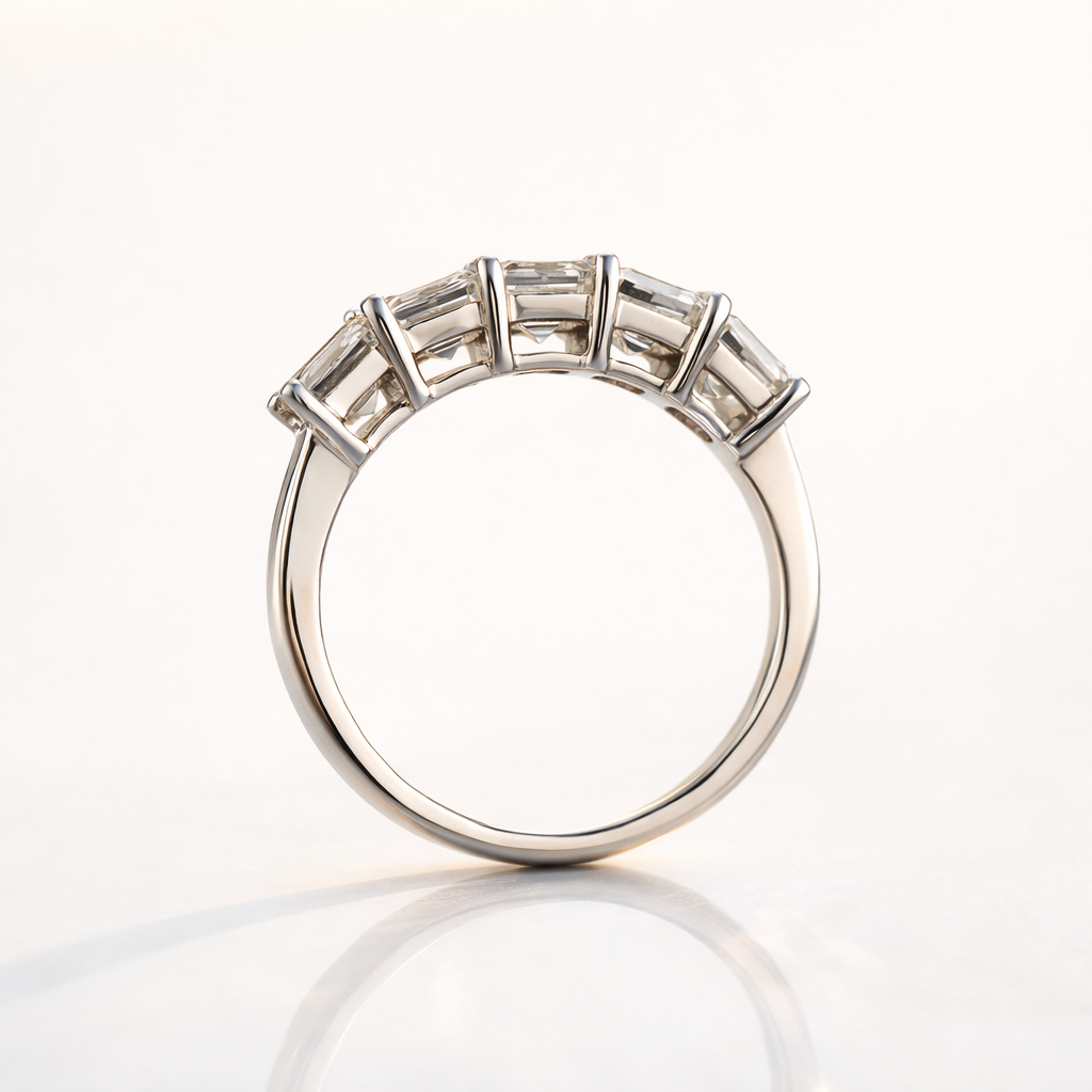 Lab Grown Diamond Wedding Band With Asscher Cut Design
