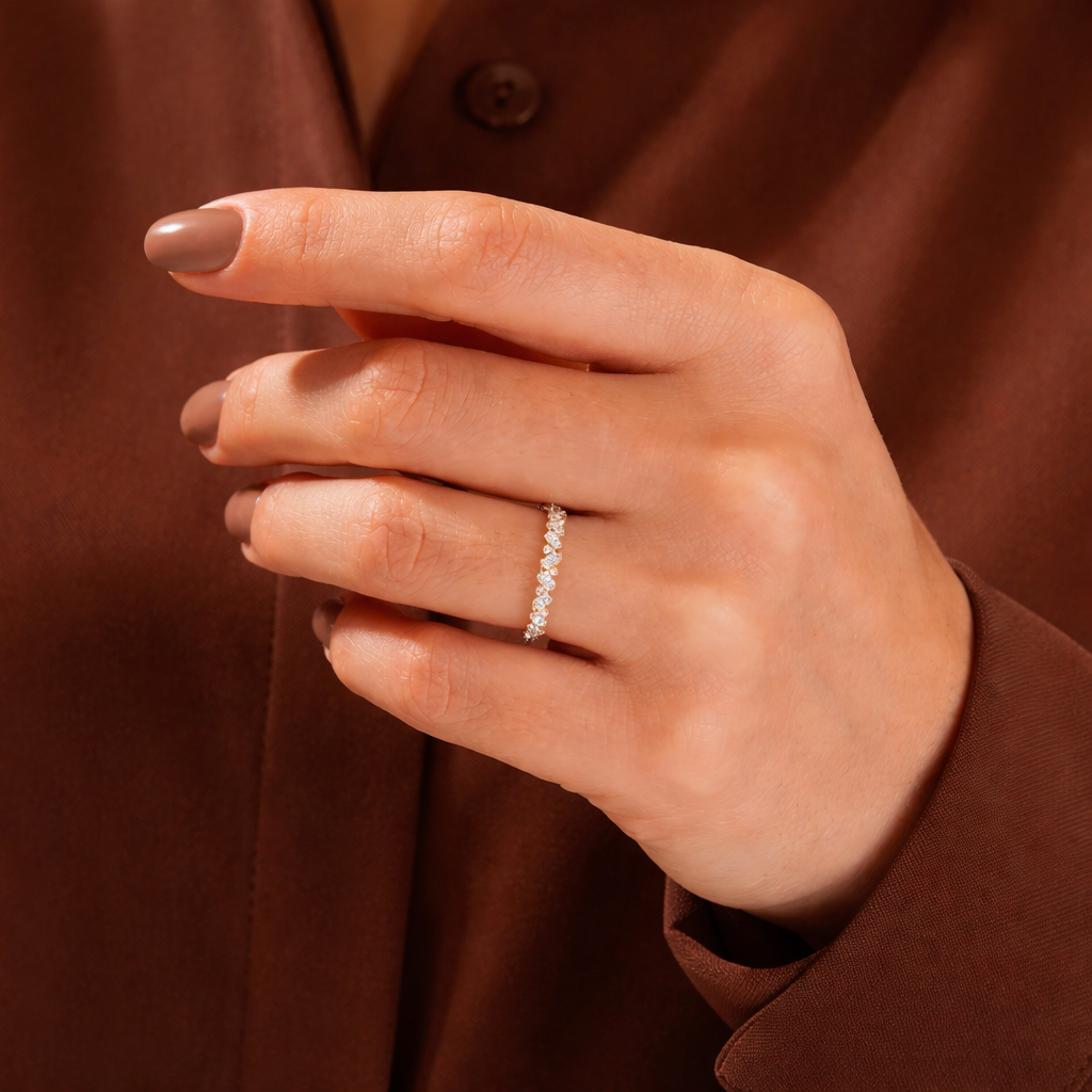 Lab Grown Diamond Baguette Cut Wedding Band In Elegant Gold Design

