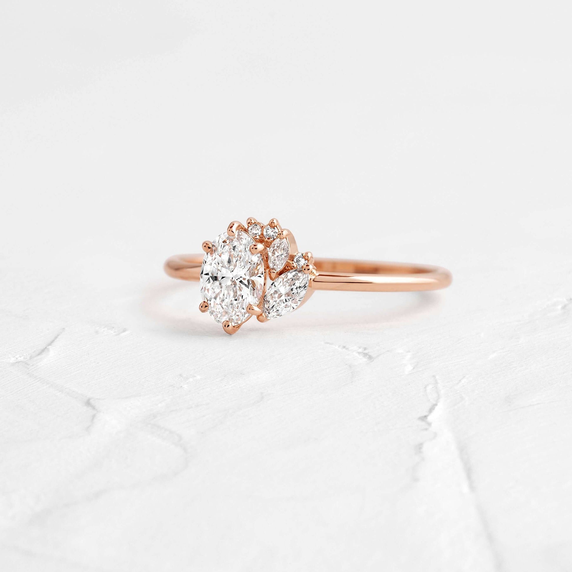 Luxurious Oval Stone Moissanite Ring, Cluster Halo Gold Engagement Fine Jewelry With Class