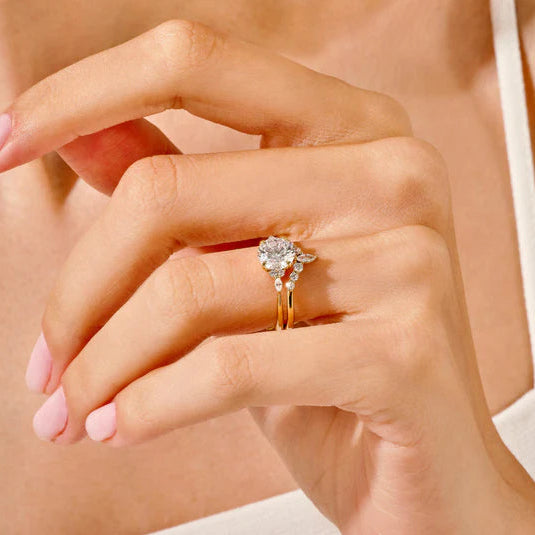 Rose gold cluster bridal ring set with curved band
