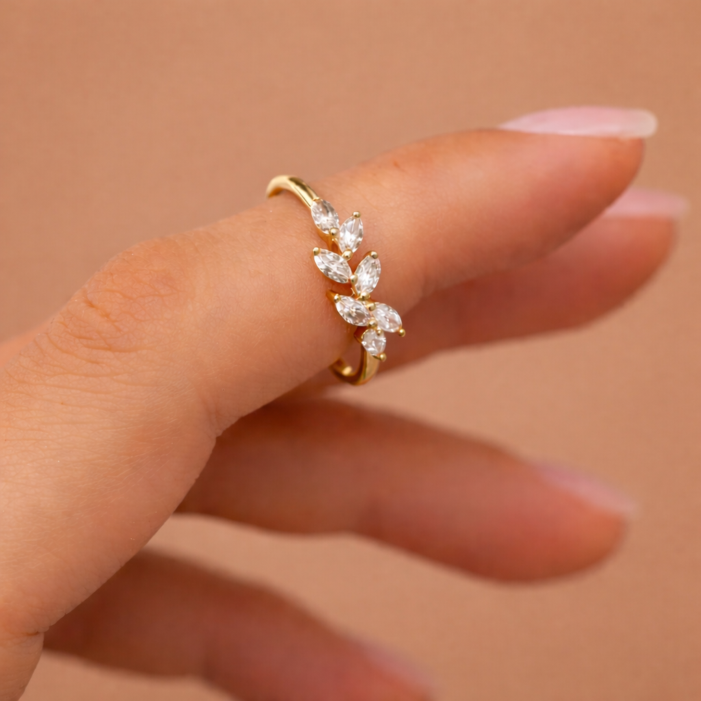 Leaf Diamond Wedding Band With 7 Stone Setting
