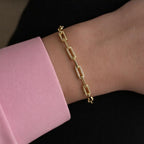 Gold Paperclip Chain Bracelet With Sleek Style