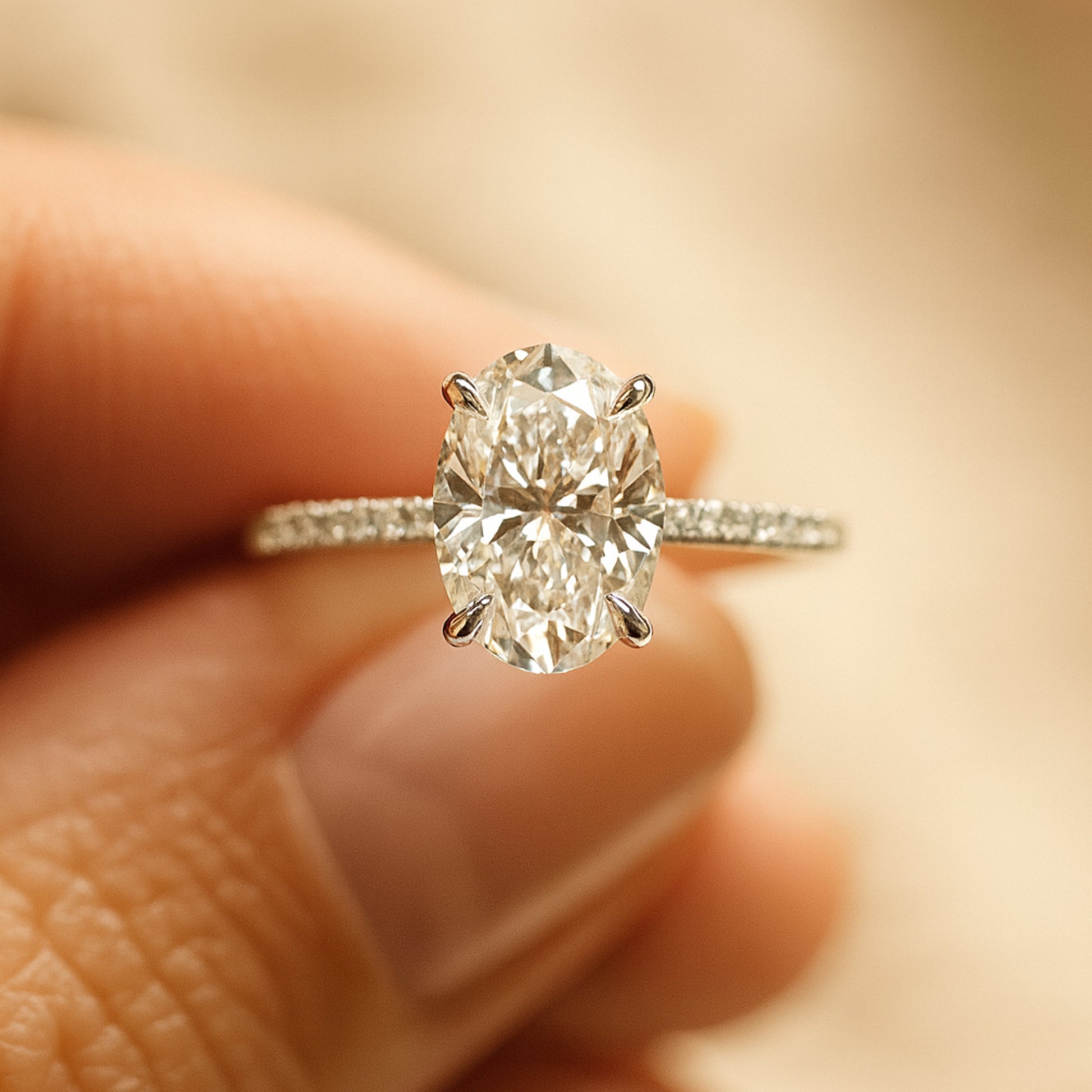 Elegant Oval Cut Moissanite Ring With Pave Diamond Band VVS1 Clarity
