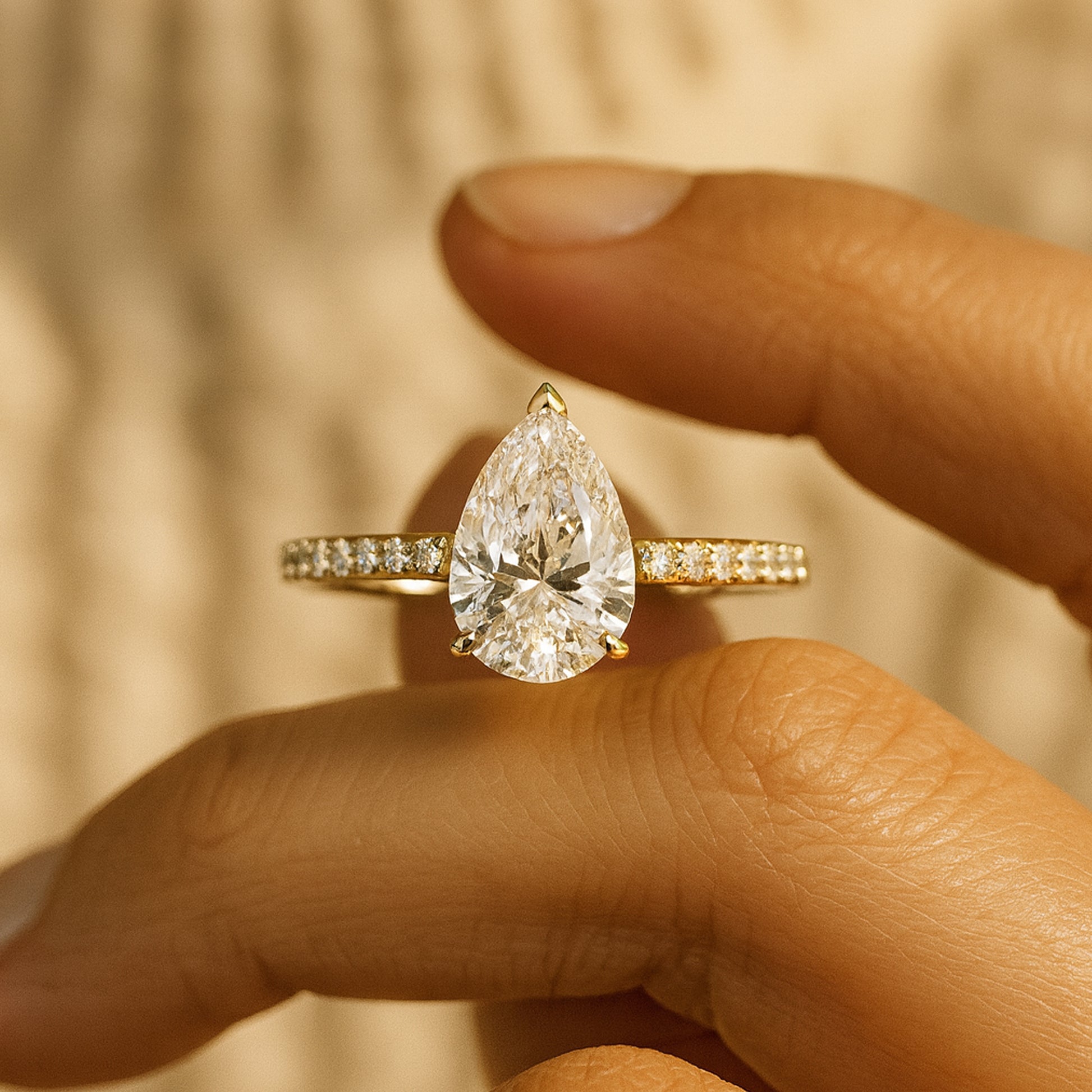 Women's Wedding Bands Pear Shaped Pavé Band Ring Engagement Anniversary Bridal Jewelry Gift Love Proposa