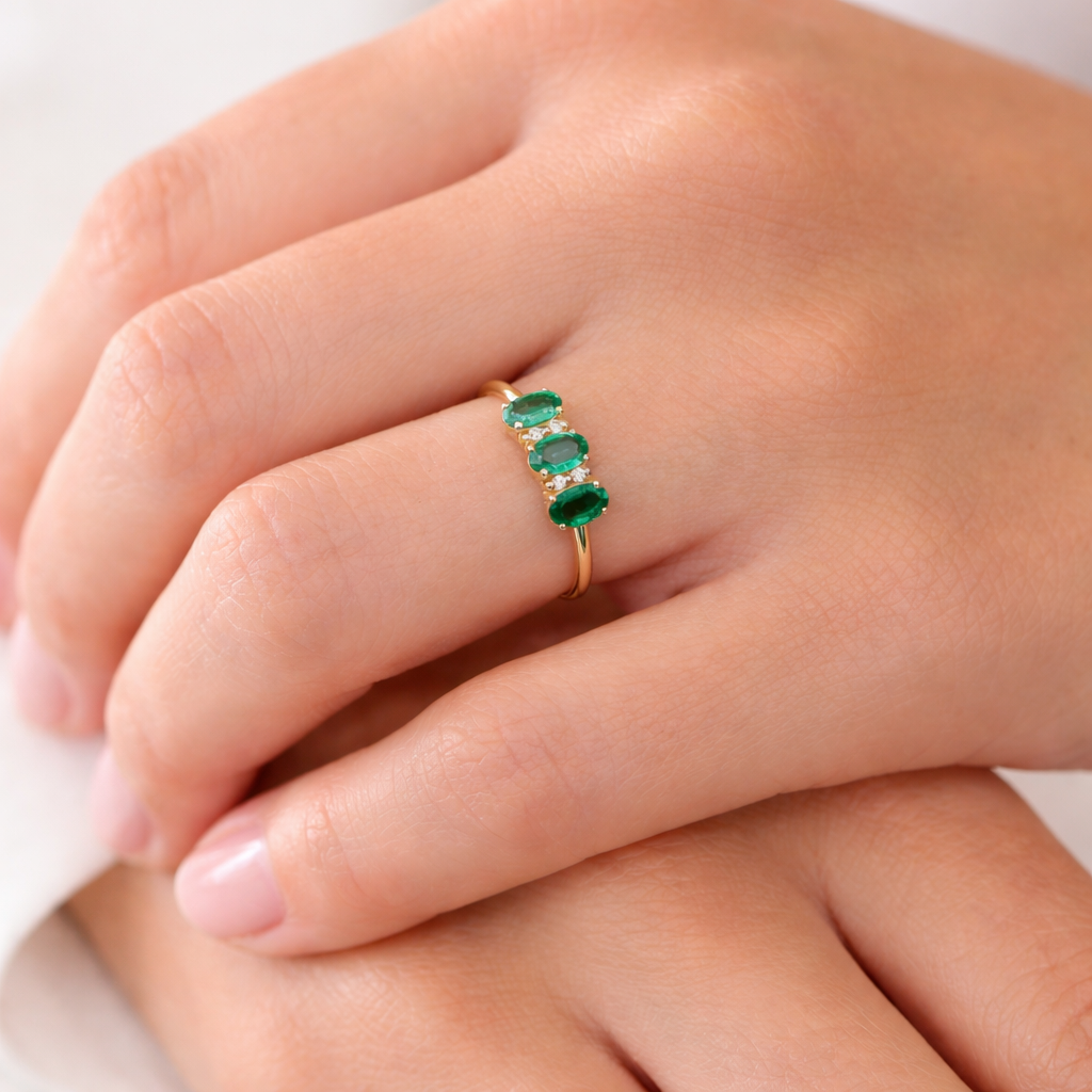 Elegant Green Emerald Statement Ring
