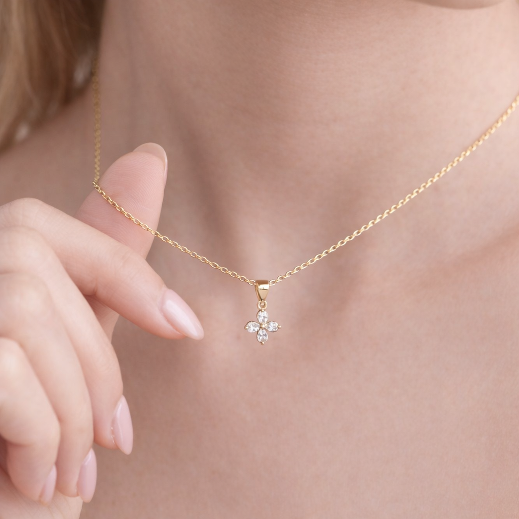 Lab Grown Diamond Pendant Diamond Four Leaf Clover Pendant
