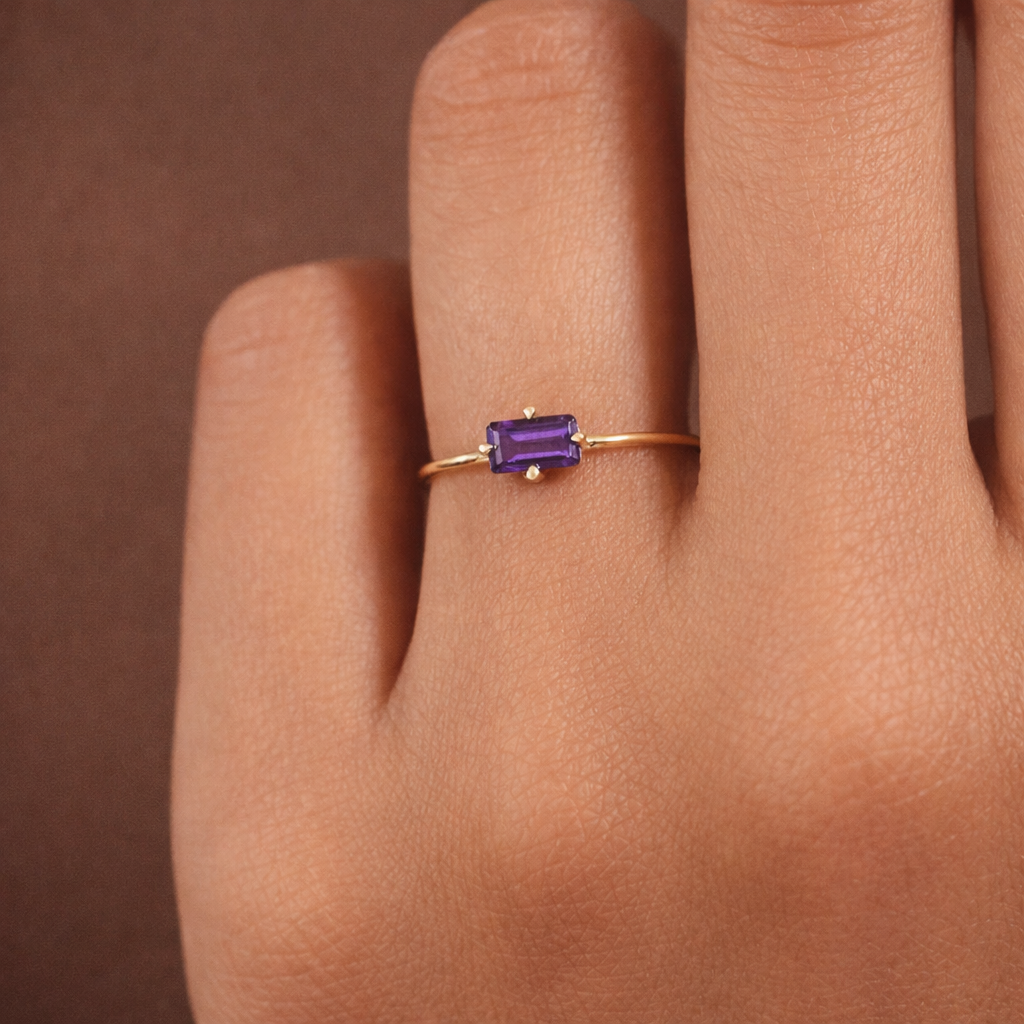 White Gold Amethyst Ring
