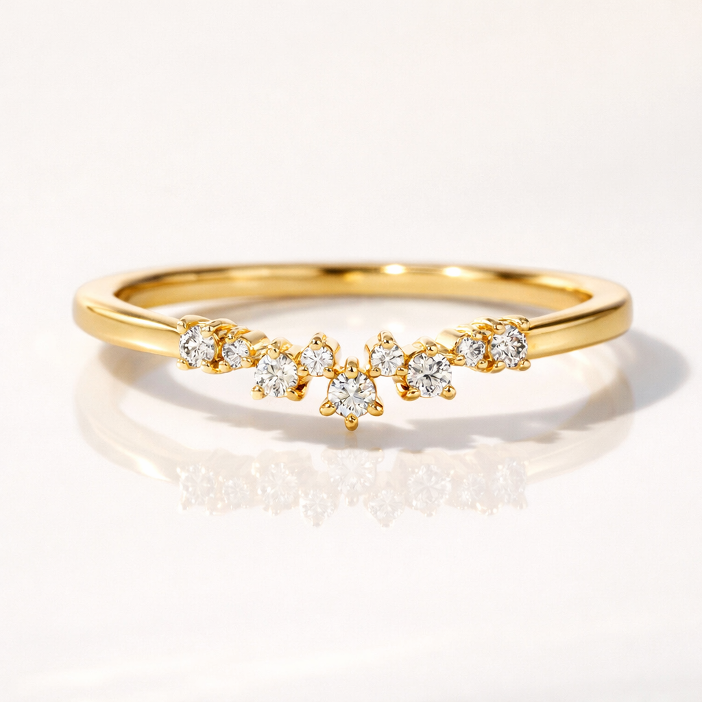 Women’s lab grown diamond wedding band in yellow gold
