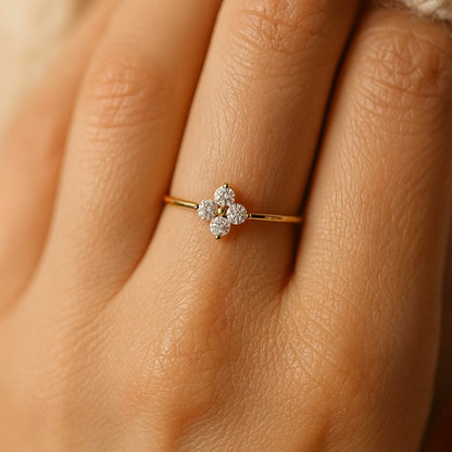 Leaf Ring for Women Dainty Lucky Ring Simple Minimalist Stackable Rings for Mother/Wife Birthday 
