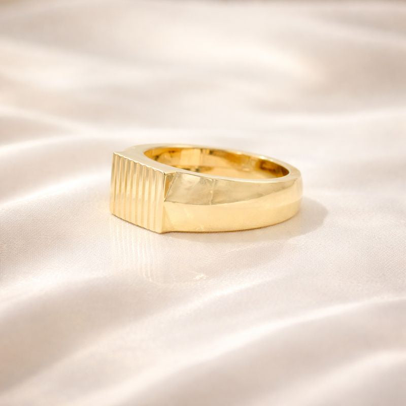 Sleek Gold Ring Wedding Band For Men Shop Men's Wedding Bands Antique Style.
