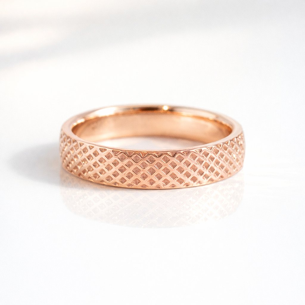 Luxury Men’s Ring Textured Wedding Band Gold Wedding Band For Men Online.
