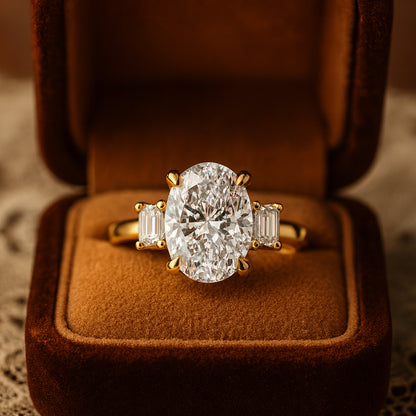 Luxury Three Stone Oval Diamond Ring For Women