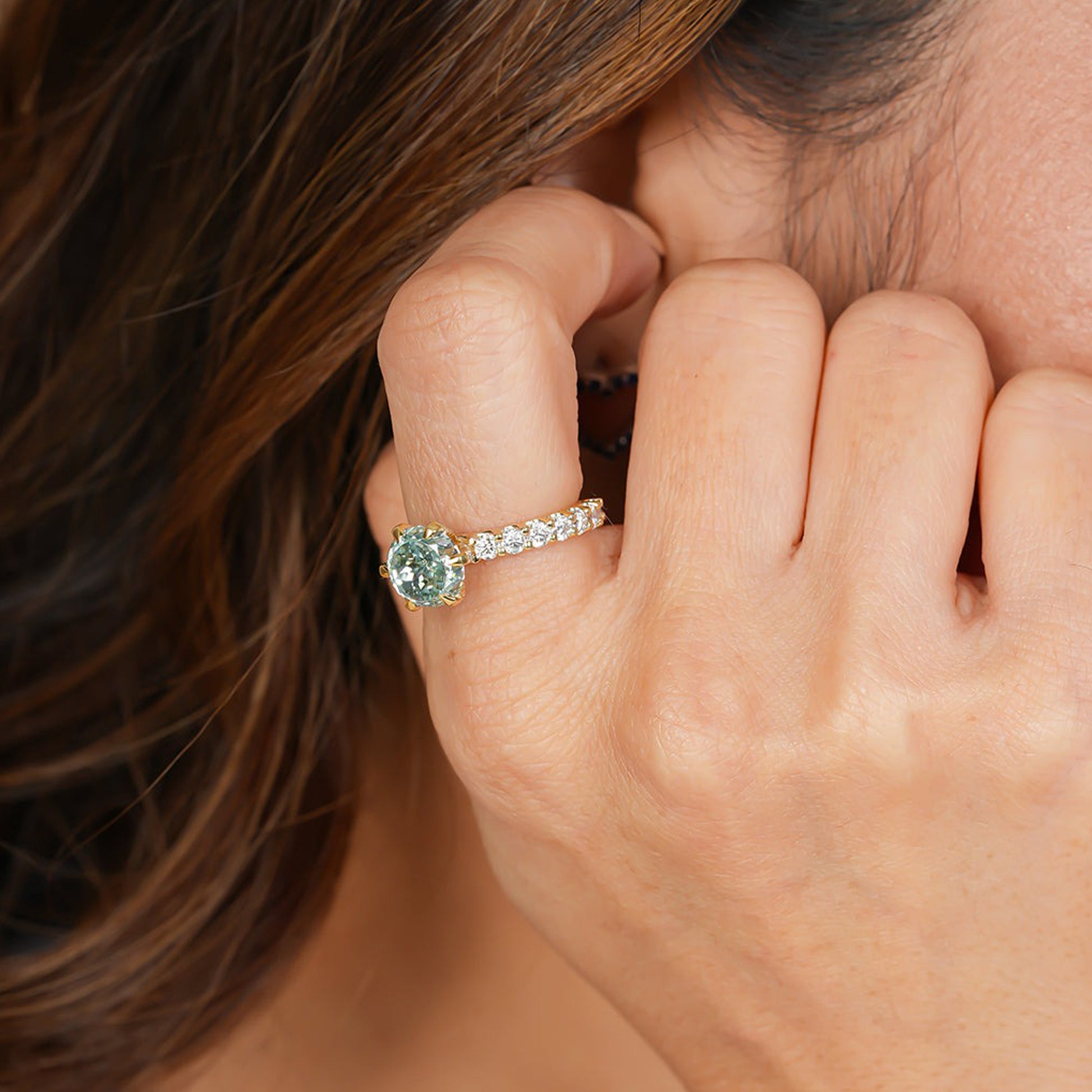 Moissanite Green Sapphire Ring, Round 1ct 14K Gold Engagement Fine Jewelry With Sparkle