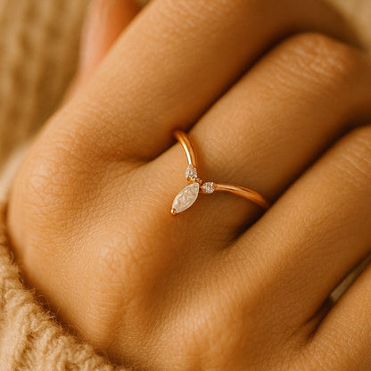 Vintage Curved Wedding Ring In Yellow Gold Featuring Marquise Cut Moissanite Diamond Alternative