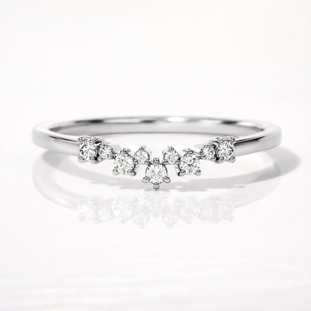 Minimal round cut diamond anniversary band in gold
