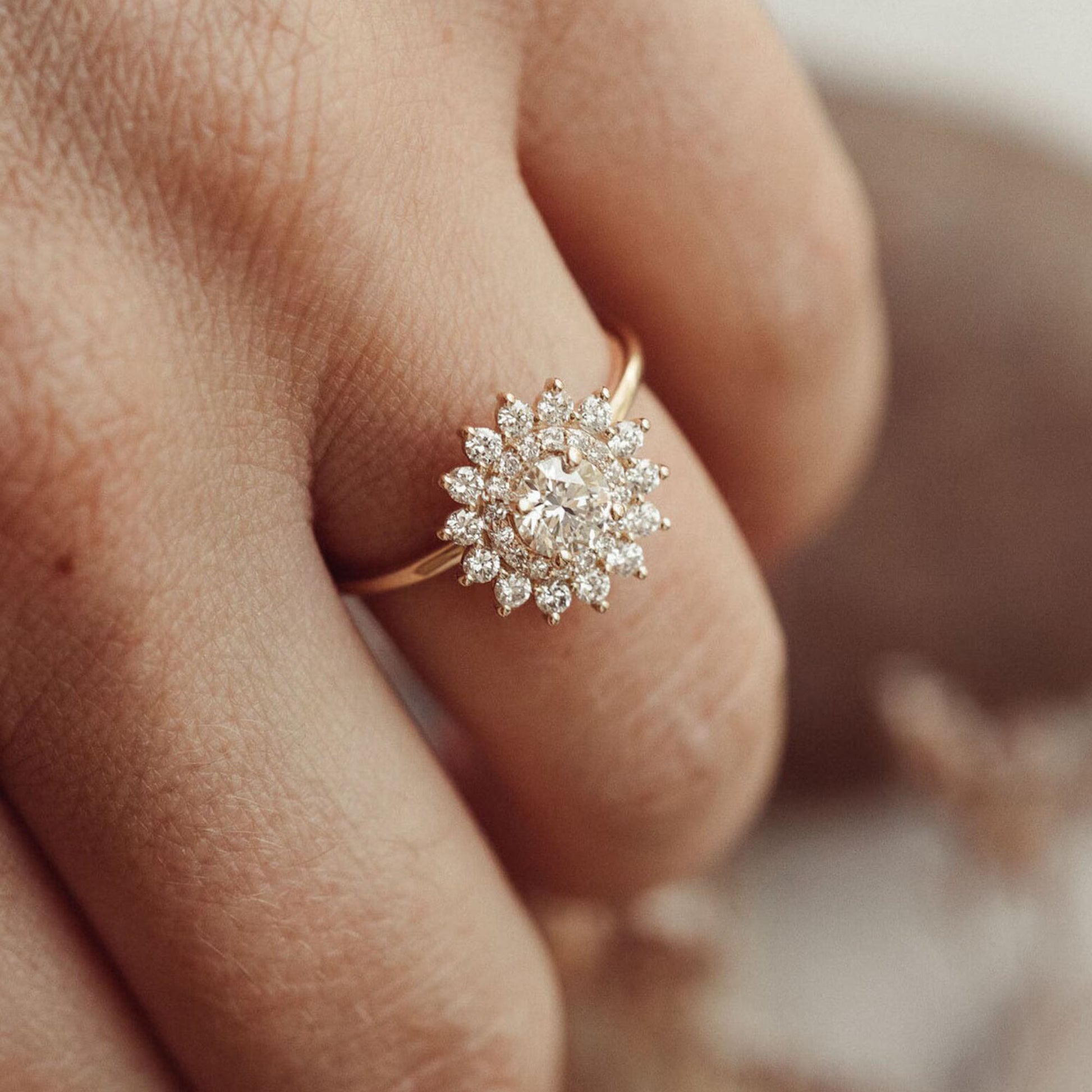 Wedding and Rings Vintage Moissanite Halo Engagement Ring for Women vintage wedding jewelry