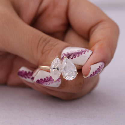 Best Valentine’s Day jewelry gifts for her, Toi et Moi diamond ring meaning, Romantic rings for girlfriend 2025, Pear and marquise cut diamond rings USA, Where to buy Valentine’s Day rings online USA
