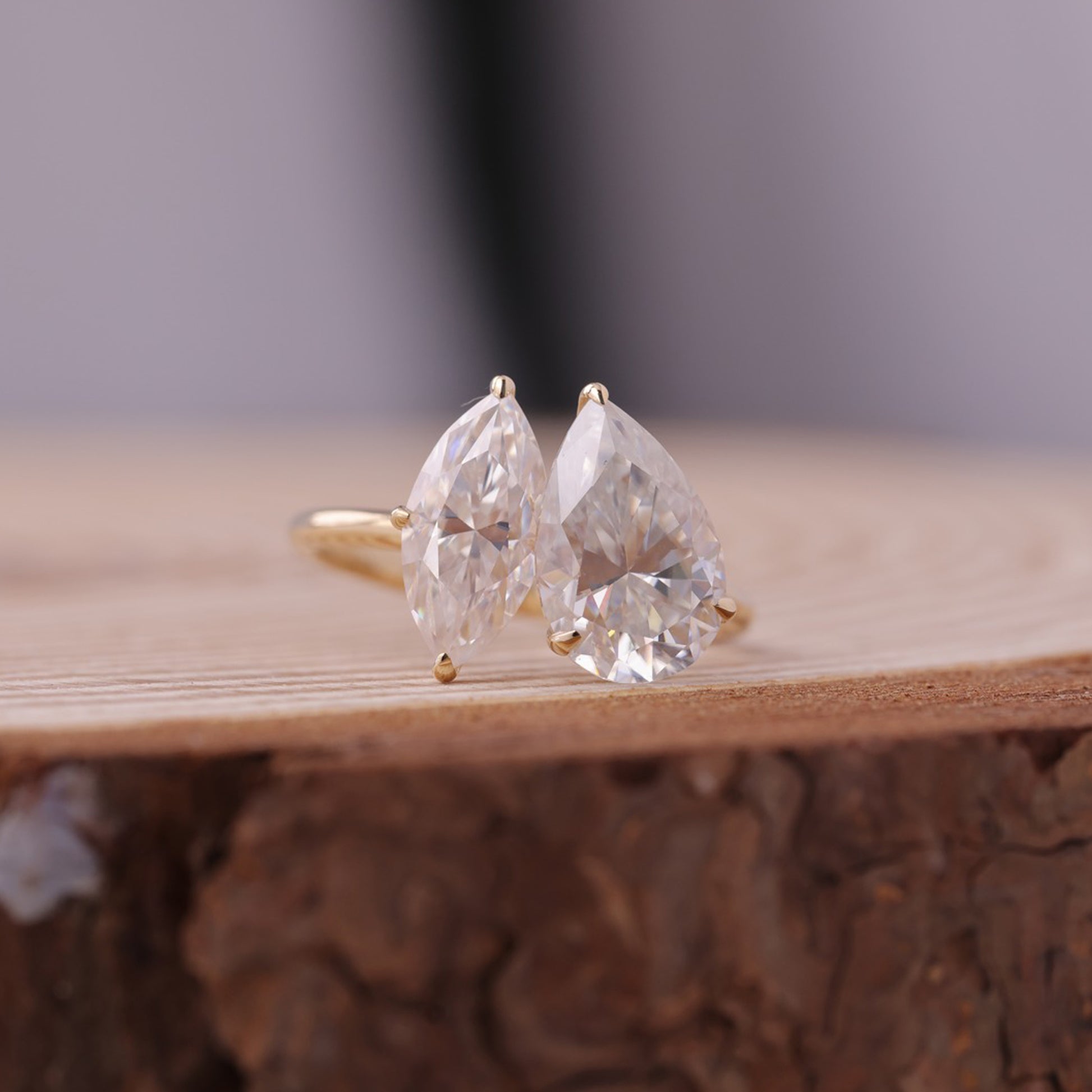 Best Valentine’s Day jewelry gifts for her, Toi et Moi diamond ring meaning, Romantic rings for girlfriend 2025, Pear and marquise cut diamond rings USA, Where to buy Valentine’s Day rings online USA