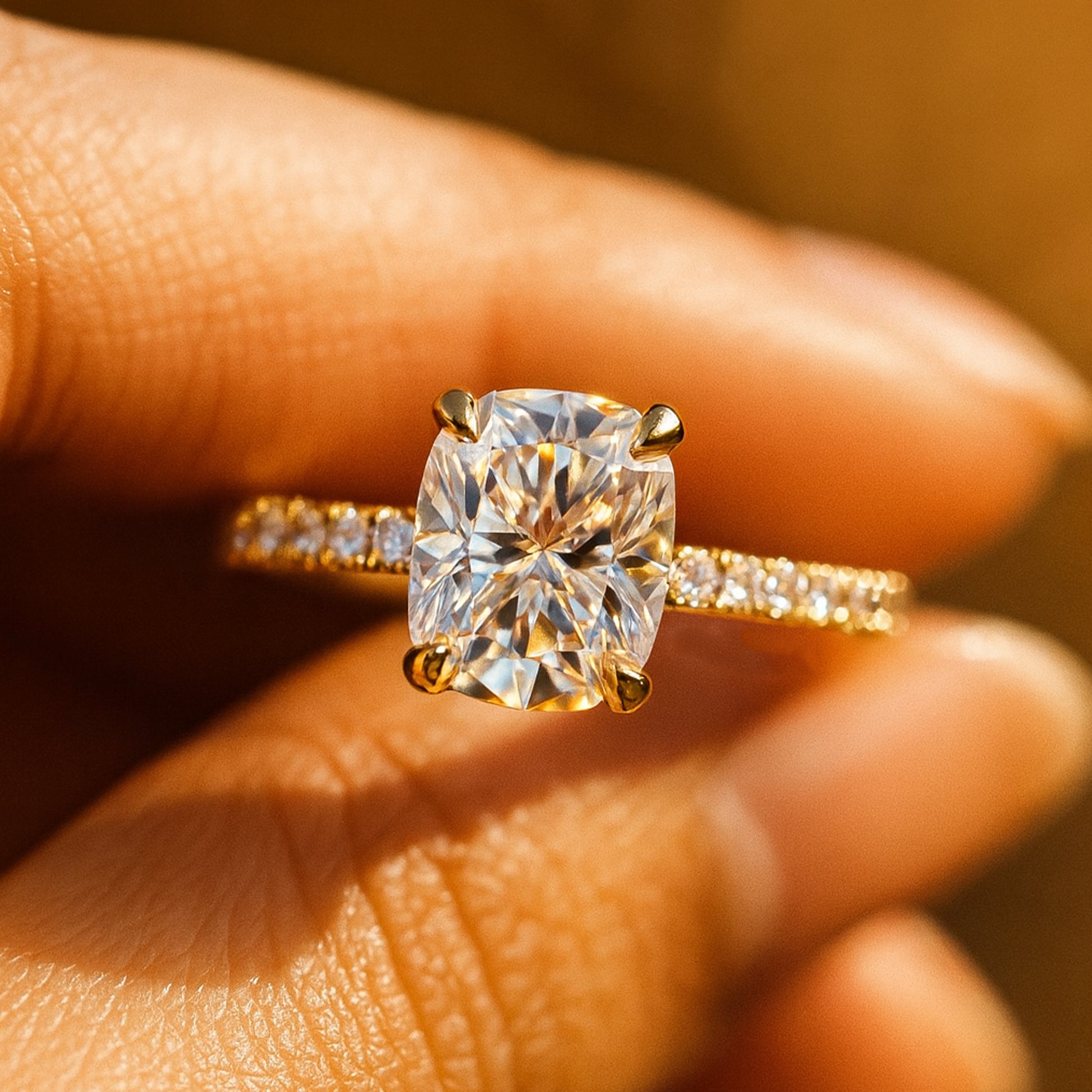 Women Bands Wedding Cushion Cut VVS1 Diamond Solitaire White Gold Ring