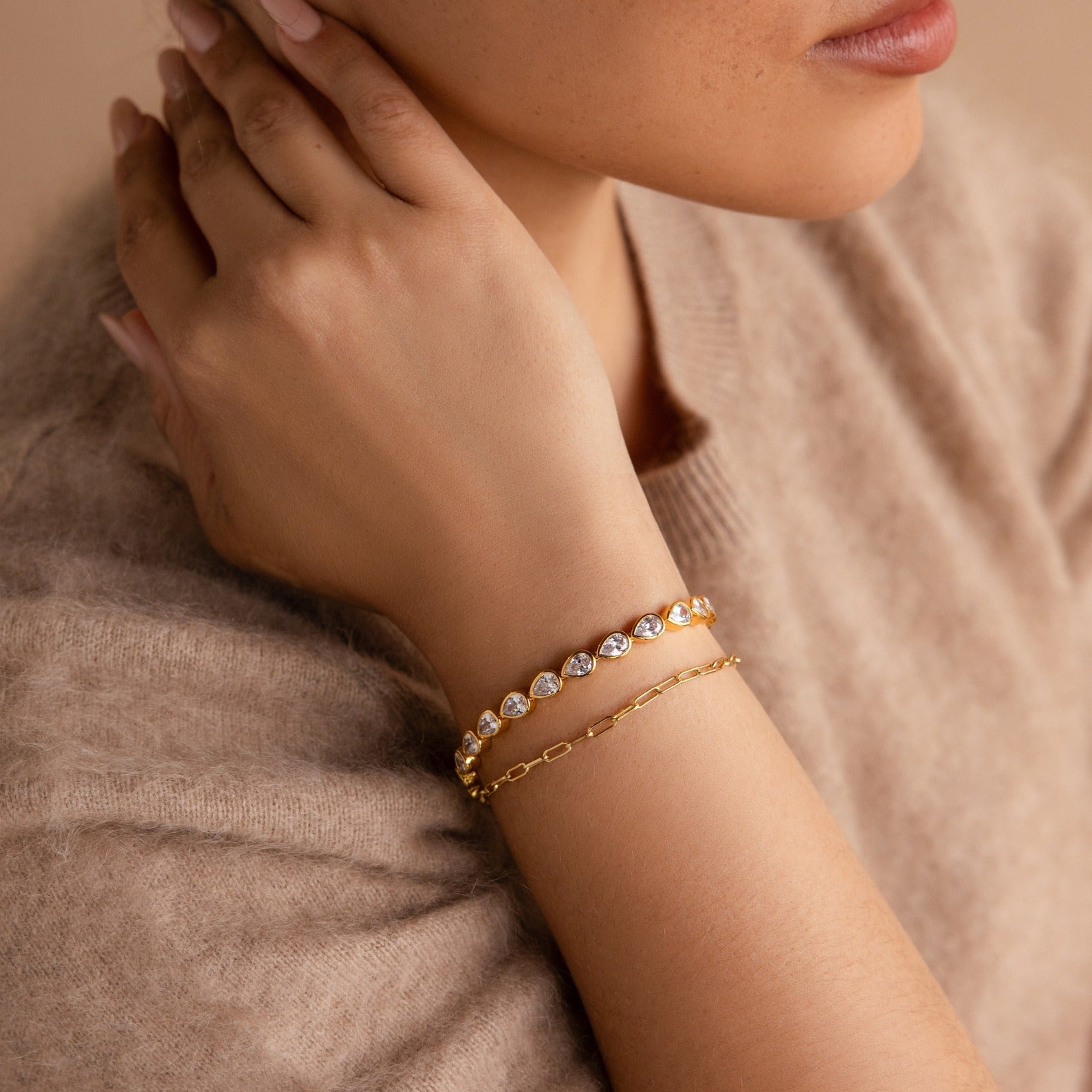 Pear Cut Diamond Bezel Tennis Bracelet