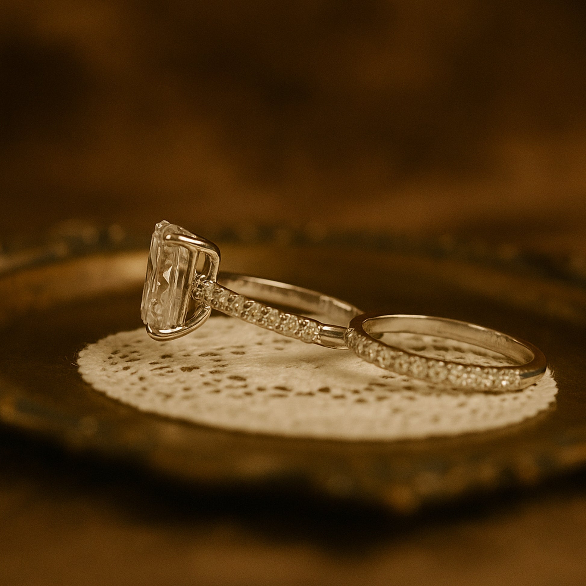 Wedding Rings Radiant Cut VVS1 Diamond Ring with Matching Diamond Band