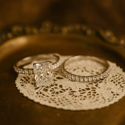 Wedding Rings Radiant Cut VVS1 Diamond Ring with Matching Diamond Band